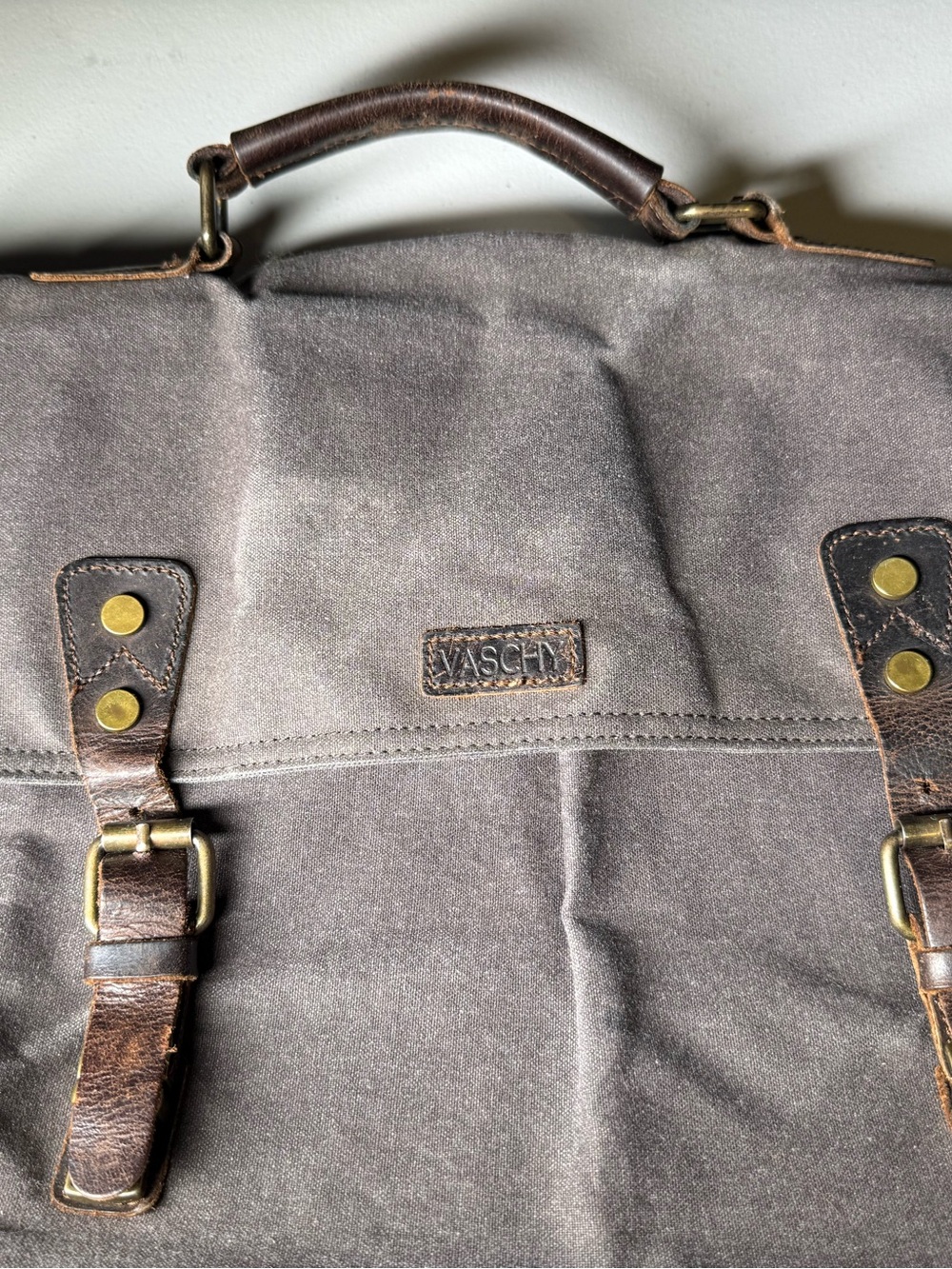 Vaschy Waxed Canvas & Leather Messenger Bag in Gray/Brown